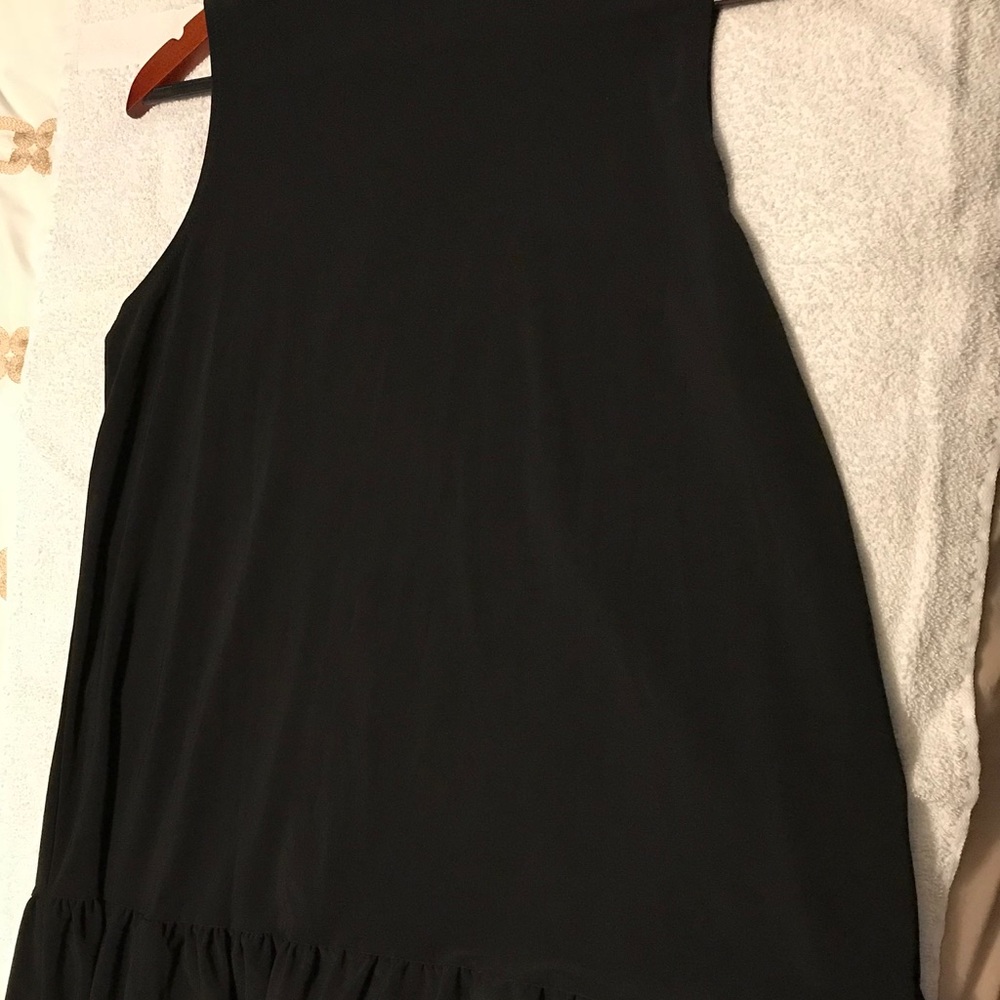 Sleeveless Black mini dress